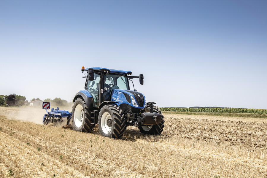 New Holland T4
